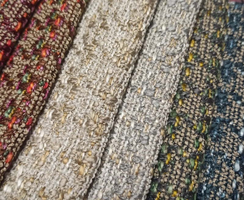 Tkanina VIVID – subtelna struktura bouclé w jasnym odcieniu