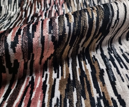 tkanina-tapicerska-MYSTIC-z-kolorowym-wzorem-plusz-w-stylu 3D-na-tle-imitującym-len