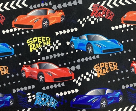 Tkanina obiciowa BAJKA 62 SZYBKI RAJDER z motywem kolorowych samochodów wyścigowych na grafitowo czarnym tle..jpg
