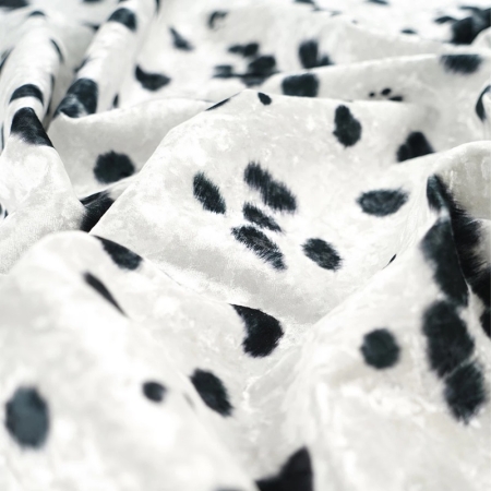 materiał-obiciowy-dalmatynczyk-01-crush-velvet.jpg