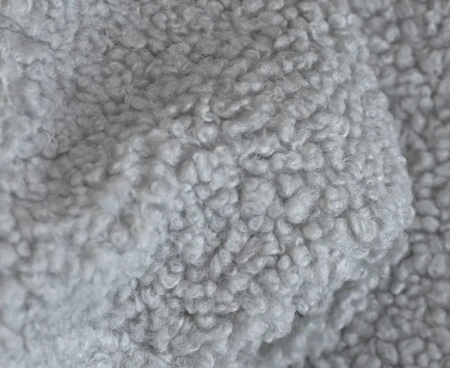 SVEN 06 popielata tkanina boucle typu baranek – miękki materiał tapicerski premium na sofy, narożniki, fotele i łóżka tapicerowane, tkanina meblowa o wyrazistej strukturze boucle..jpg